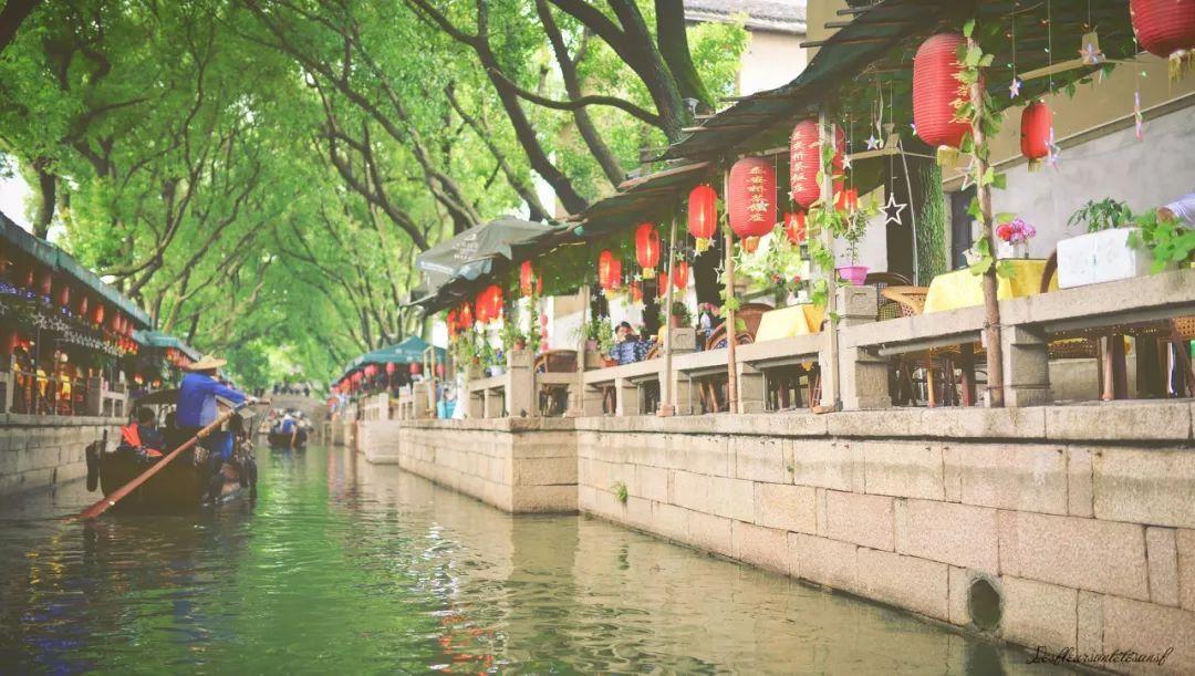 豪门儿媳圈真正C位，她凭什么？